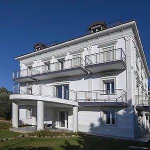 la-lincolnia.hotelitalianriviera.com/